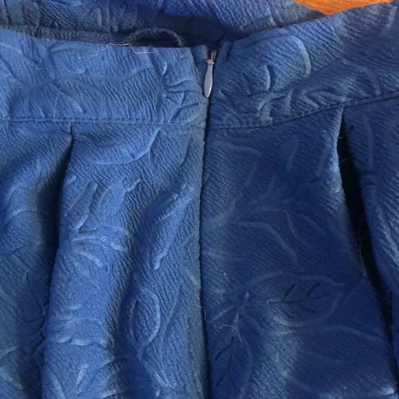 Miami Size M Bright Blue Floral Skirt with Cut-Out Design Hem - Picture 4 of 4